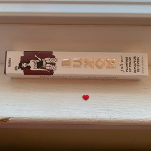 Buxom full on limp plumping polish in ‘Gabby’